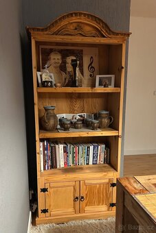 Stylový selský příborník / knihovna – masiv, renovováno - 2