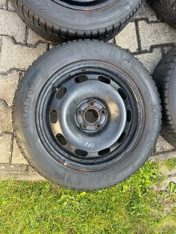 4x plechové disky 5x100 R15, zimní pneu - 2