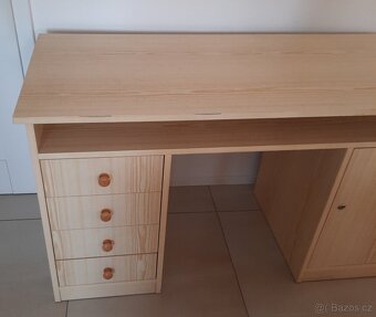 Psací stůl za odvoz - 2