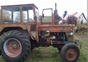 Rumunský Traktor UTB - 2