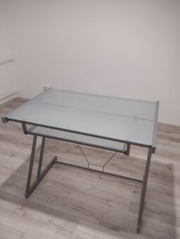 Stůl - 2