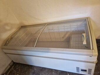 Velký mrazák do prodejny - 2