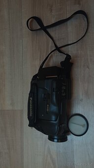 Videokamera Panasonic NV-S77 (S-VHS-C) + brašna - 2