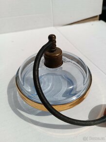 Starožitný flakon na parfémy. - 2