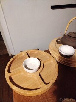 Cajovy set, drevene talire - 2