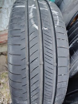 Letní pneu 205/60 r16 - 2