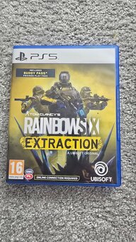 dvě hry - RainbowSix ExtraCtion a Back Blood PS5 - 2