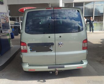 Volkswagen Caravelle T5 
2.5 TDi
128 KW - 2