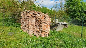 Cihly za odvoz. - 2