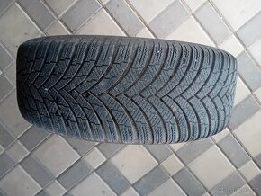 Pneu Winterhawk 4 Firestone 215/55R17 - 2