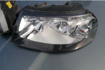 Prodám přední světla Seat Alhambra 2005 - 2