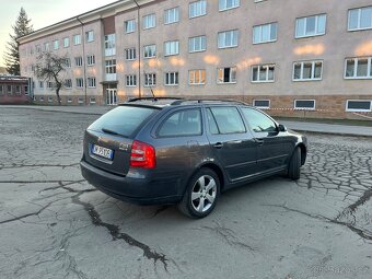 Skoda octavia 2 combi 2.0tdi dsg - 2