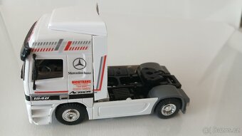 Tatra 148 tahač s návěsem cisterna Benzina a Mercedes Benz - 2