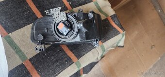 Audi a4 L+P Mlhová světla jak nový - 2