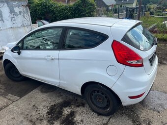 Ford fiesta na náhradní díly - 2