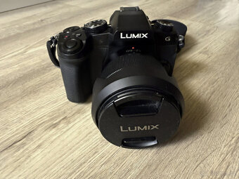 Panasonic Lumix DMC-G80 + 2 objektivy a příslušenství - 2