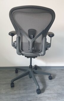 Kancelářská židle Herman Miller Aeron B - 2