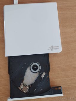 Hitachi-LG GP57 slim externí vypalovačka - 2