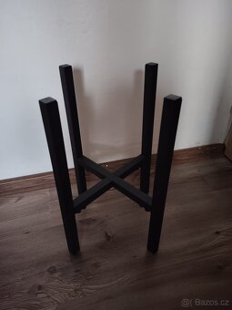 Nastavitelný stojan pro rostliny - 2