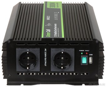 Měnič z 12V na 230V Green Cell  3000/6000W - 2
