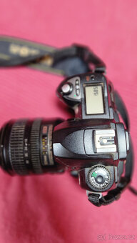 Nikon D70 + objektiv Nikkor 18-70 - 2