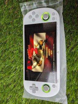 Trimui Smart Pro + CFW + 128gb sd karta ( nová ) - 2