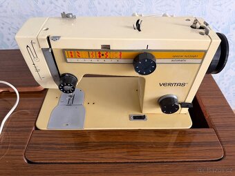 Prodám šicí stroj VERITAS - 2