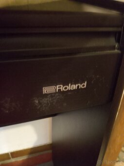 Piáno Roland - 2