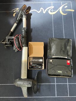 Prodám elektromotor Haswing 2HP + nabíječka - 2