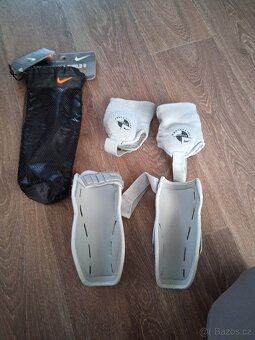 Dětské chrániče M zn. Nike - 2