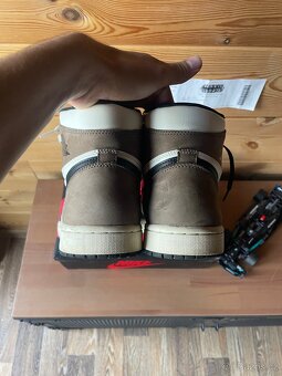 Jordan 1 Retro High Dark Mocha - 2