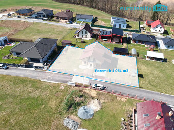 Prodej, rodinný dům, 1 061 m2, Litohlavy - 2