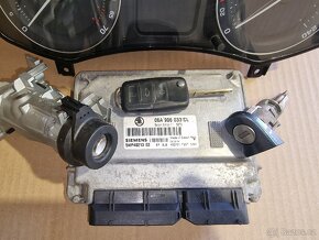 Škoda Octavia 2 Budíky Jednotka Sada Zámků 1.6 MPi - 2