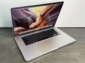 MacBook Pro 16'' 2019 / i9 / 16GB / 1TB SSD / Silver - DPH - 2