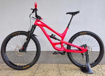 Horské kolo YT Capra CF Pro Carbon 29″ - 2