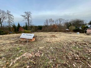 Prodej pozemku s projektem , skvělá lokalita Jesenice - 2
