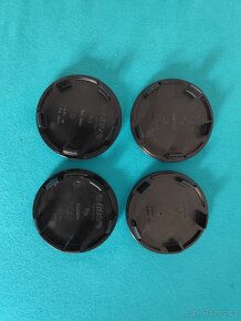 10023603 NOVE ORIGINALNI POKLICKY NA ALU KOLA BBS 70,6/61mm - 2