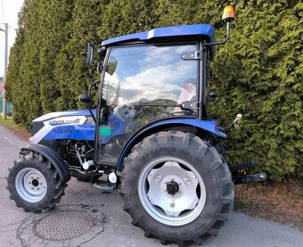 Traktor M404 - 2