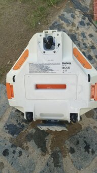 Robotický vysavač bazenu - 2