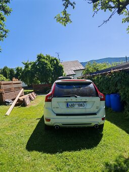 Volvo XC60 D5 R design 151KW - 2
