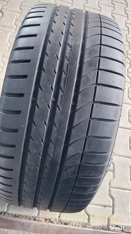 Prodám 2 x letní pneu Goodyear 255/40/19 - 2
