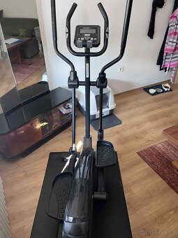 Eliptický trenažér HOUSEFIT MOTIO 80 - 2