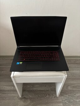 Herní notebook MSI Katana GF76 11UD - 2