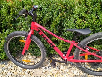 Dětské kolo Trek PRECALIBER Magenta, velikost 24" - 2