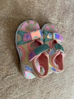 Dívčí sandály svítící vel. 22 - 2