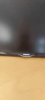 PHILIPS LED televize 55cm - 2