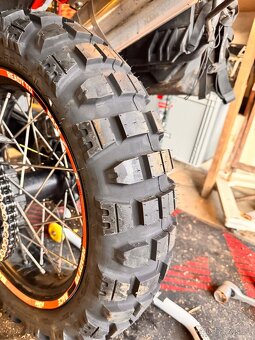 KTM 890 Adventure R - 2