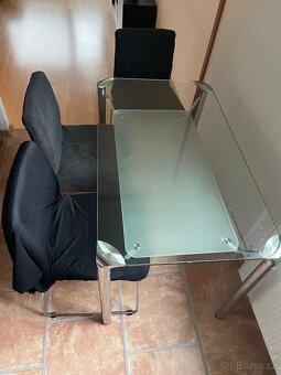 Skleněný stůl za odvoz - 2