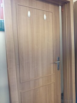 Dvere sirky 85 cm s futry - 2