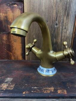 Mosazná vodovodní baterie - 2